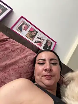 Snapshot of Abril_Luv chatting on 03/10/26, 01:27 Abril Luv online show from 03/10/26, 01:27