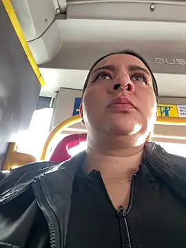 Snapshot of Abril_Luv chatting on 03/13/26, 12:12 Abril Luv online show from 03/13/26, 12:12