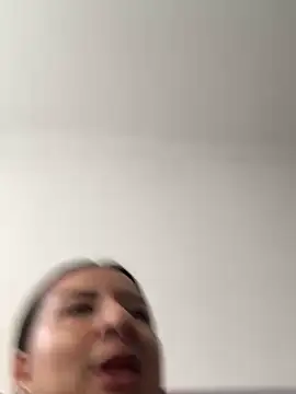 Snapshot of Abril_Luv chatting on 03/14/26, 12:43 Abril Luv online show from 03/14/26, 12:43