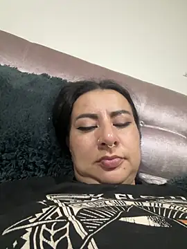 Snapshot of Abril_Luv chatting on 03/23/26, 12:47 Abril Luv online show from 03/23/26, 12:47