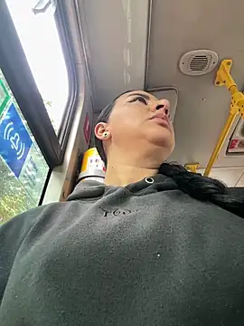 Snapshot of Abril_Luv chatting on 04/09/26, 12:10 Abril Luv online show from 04/09/26, 12:10