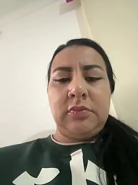 Abril Luv online show from 05/16/26, 11:42