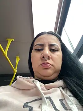 Abril Luv online show from 05/30/26, 10:56