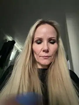 Snapshot of Sexual_Lovable_Doll chatting on 02/13/26, 09:33 Sexual Lovable Doll online show from 02/13/26, 09:33