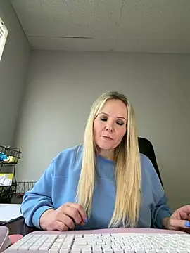 Snapshot of Sexual_Lovable_Doll chatting on 02/27/26, 08:42 Sexual Lovable Doll online show from 02/27/26, 08:42