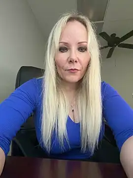 Snapshot of Sexual_Lovable_Doll chatting on 06/11/26, 03:21 Sexual Lovable Doll online show from 06/11/26, 03:21