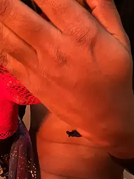 Snapshot of Femcrossy chatting on 12/19/24, 04:13 Femcrossy online show from 12/19/24, 04:13