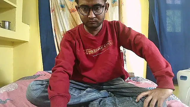 Snapshot of Cute_boy2000 chatting on 01/17/25, 02:39 Cute boy2000 online show from 01/17/25, 02:39