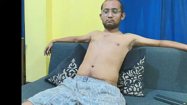 Snapshot of Cute_boy2000 chatting on 05/22/26, 06:57 Cute boy2000 online show from 05/22/26, 06:57
