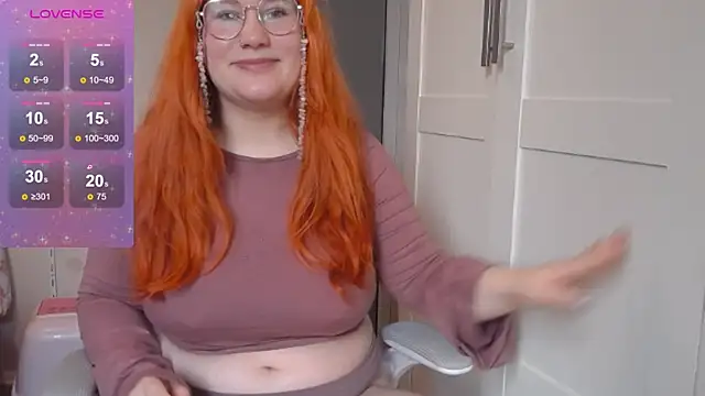 FluffyRainbowKity online show from 11/17/25, 11:05