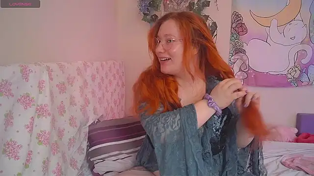 FluffyRainbowKity online show from 12/15/25, 11:14