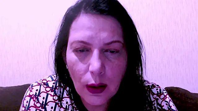 Snapshot of Mirabelle_Sweet chatting on 01/07/25, 09:35 Mirabelle Sweet online show from 01/07/25, 09:35