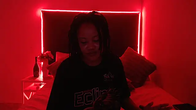 Snapshot of CancerGodessX chatting on 01/24/25, 03:43 CancerGodessX online show from 01/24/25, 03:43