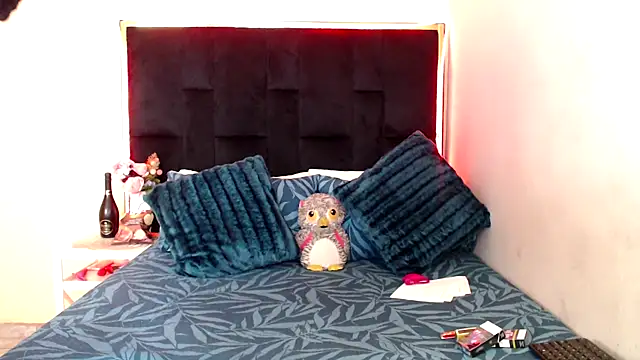 Snapshot of CancerGodessX chatting on 10/05/25, 05:39 CancerGodessX online show from 10/05/25, 05:39