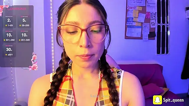 Snapshot of Spit_queen chatting on 06/02/26, 01:46 Spit queen online show from 06/02/26, 01:46