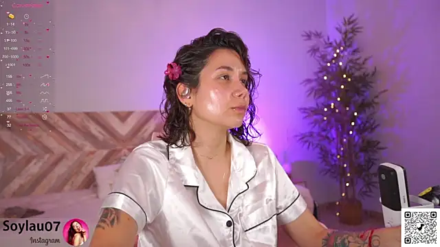 Snapshot of imjess01 chatting on 05/11/26, 02:56 imjess01 online show from 05/11/26, 02:56