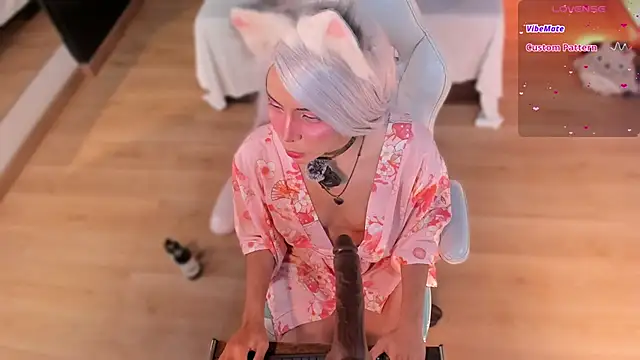 Emma Nakamura online show from 01/16/26, 10:19