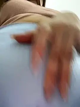 LuceroRm online show from 11/21/25, 04:00