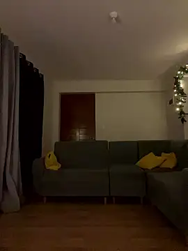 Snapshot of LuceroRm chatting on 01/09/26, 04:15 LuceroRm online show from 01/09/26, 04:15