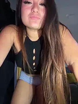 Snapshot of LuceroRm chatting on 02/11/26, 05:23 LuceroRm online show from 02/11/26, 05:23