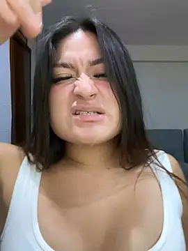 Snapshot of LuceroRm chatting on 02/19/26, 05:03 LuceroRm online show from 02/19/26, 05:03