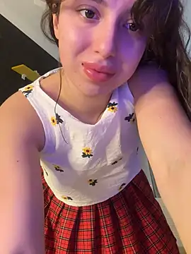 Snapshot of Tasty_Nora chatting on 02/20/25, 10:05 Tasty Nora online show from 02/20/25, 10:05