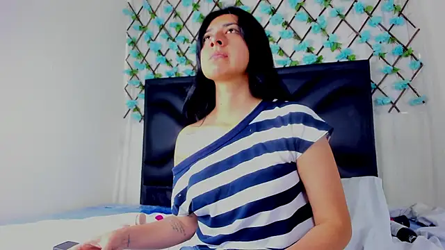 EmmaWilliamss online show from 06/03/26, 12:08