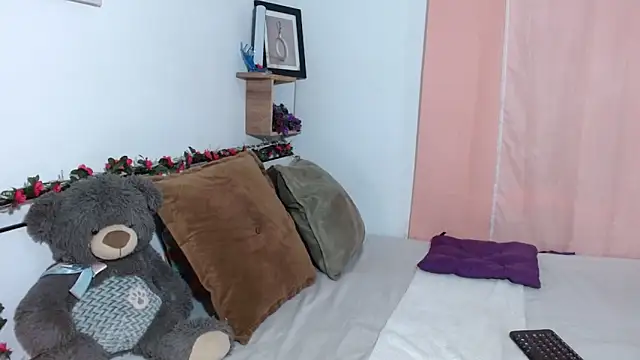 Snapshot of nickyCollins chatting on 03/21/25, 09:34 nickyCollins online show from 03/21/25, 09:34