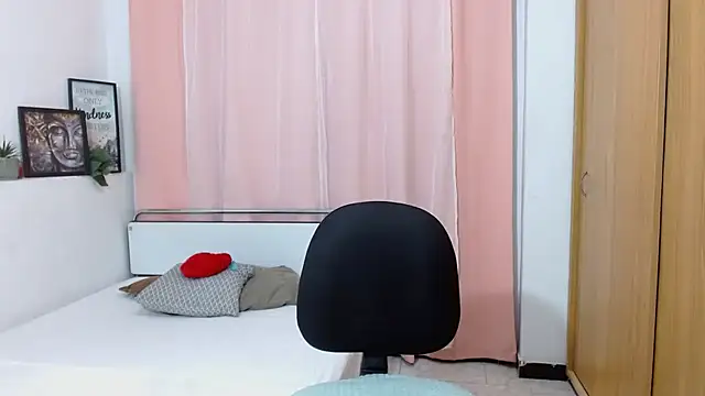 Snapshot of nickyCollins chatting on 10/03/25, 11:40 nickyCollins online show from 10/03/25, 11:40