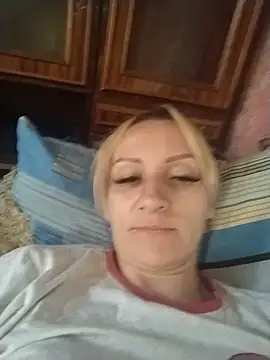 Snapshot of ulika1989 chatting on 05/16/26, 03:22 ulika1989 online show from 05/16/26, 03:22