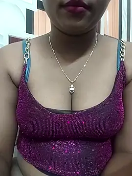 Snapshot of ANGE-MOU chatting on 09/15/25, 11:10 ANGE-MOU online show from 09/15/25, 11:10