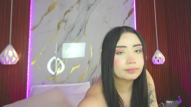 haylie  online show from 12/18/24, 07:47