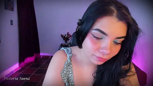 Snapshot of victoriaasaenz_ chatting on 03/26/26, 12:50 victoriaasaenz online show from 03/26/26, 12:50