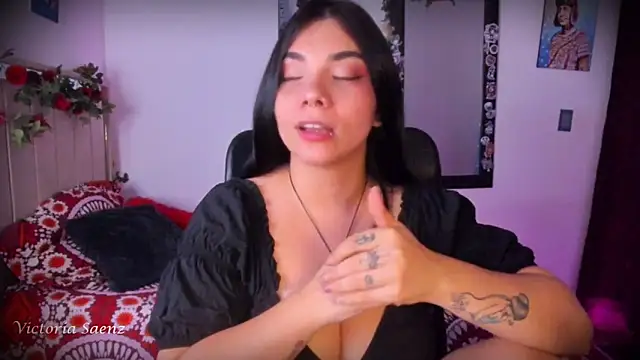 Snapshot of victoriaasaenz_ chatting on 06/02/26, 12:56 victoriaasaenz online show from 06/02/26, 12:56