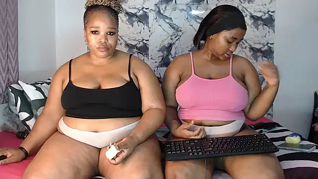 Snapshot of SexyAmeena2002 chatting on 05/19/26, 09:10 SexyAmeena2002 online show from 05/19/26, 09:10