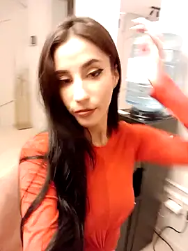 AmeliaJune online show from 11/29/25, 11:46