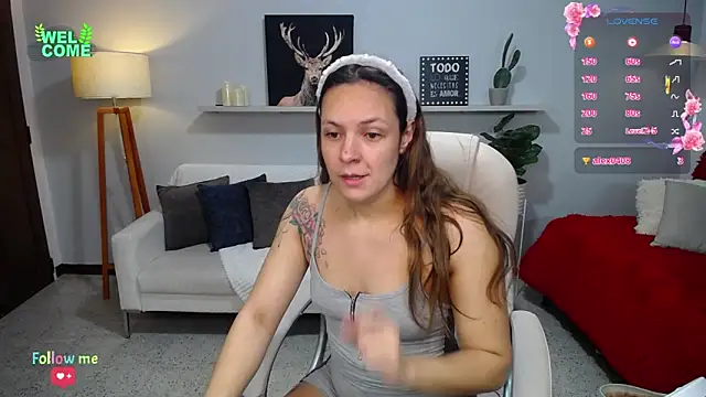 Bianca     online show from 10/12/25, 11:15