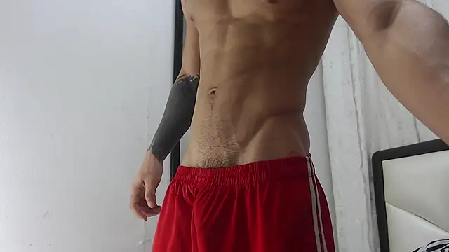 Snapshot of AlbertBernal69 chatting on 03/19/25, 06:14 AlbertBernal69 online show from 03/19/25, 06:14