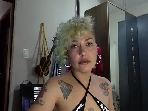 MariLouM online show from 07/02/26, 07:42