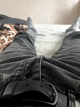 Snapshot of mihaixxx1 chatting on 11/08/25, 11:10 mihaixxx1 online show from 11/08/25, 11:10