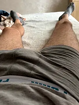 Snapshot of mihaixxx1 chatting on 11/10/25, 10:14 mihaixxx1 online show from 11/10/25, 10:14