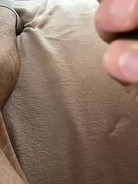 Snapshot of mihaixxx1 chatting on 04/07/26, 09:43 mihaixxx1 online show from 04/07/26, 09:43