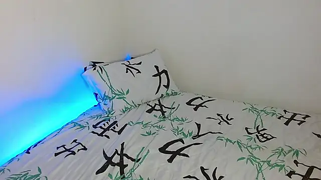 Snapshot of Mehottie29 chatting on 12/23/24, 02:56 Mehottie29 online show from 12/23/24, 02:56