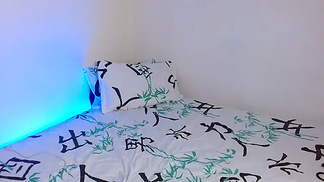 Snapshot of Mehottie29 chatting on 09/25/25, 04:16 Mehottie29 online show from 09/25/25, 04:16