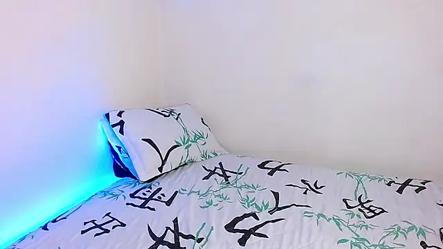 Snapshot of Mehottie29 chatting on 10/04/25, 03:59 Mehottie29 online show from 10/04/25, 03:59