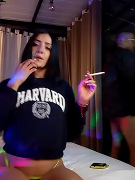 Snapshot of Mehottie29 chatting on 10/23/25, 06:45 Mehottie29 online show from 10/23/25, 06:45