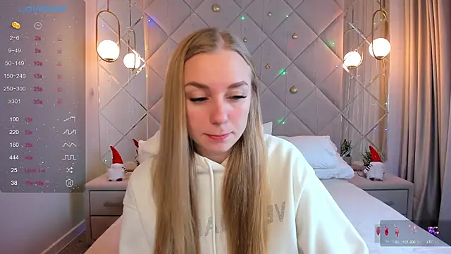 Snapshot of Barbie_Lis chatting on 12/12/24, 12:16 Barbie Lis online show from 12/12/24, 12:16