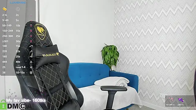 Snapshot of Barbie_Lis chatting on 09/29/25, 12:16 Barbie Lis online show from 09/29/25, 12:16