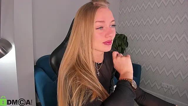 Snapshot of Barbie_Lis chatting on 10/07/25, 12:08 Barbie Lis online show from 10/07/25, 12:08