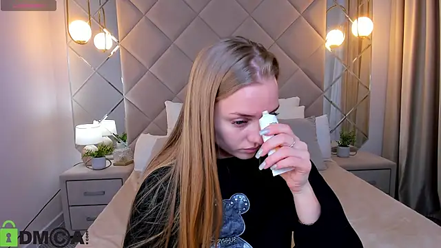 Snapshot of Barbie_Lis chatting on 11/05/25, 12:54 Barbie Lis online show from 11/05/25, 12:54